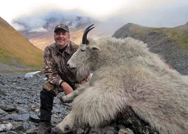 2013 Goat Hunt Joe Mulders 2 (1 of 1)